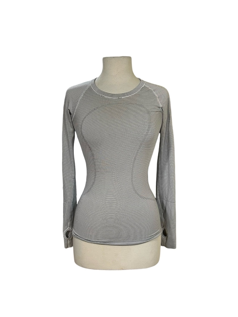 Lululemon Swiftly Tech Long Sleeve Shirt 2.0 Women’s White Black Stripe Size 2